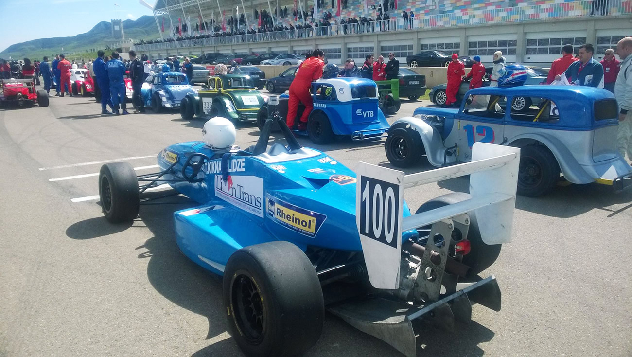 swd机油赛车图片